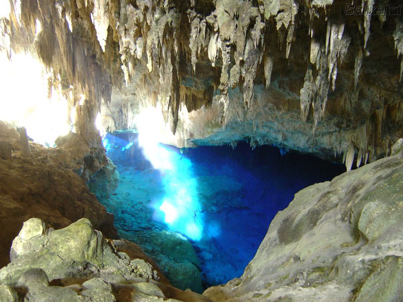 Пещера Голубого озера