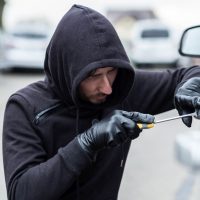Угон автомобиля