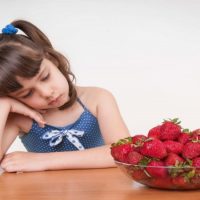 Аллергия на продукты одна из проблем с раннего детства